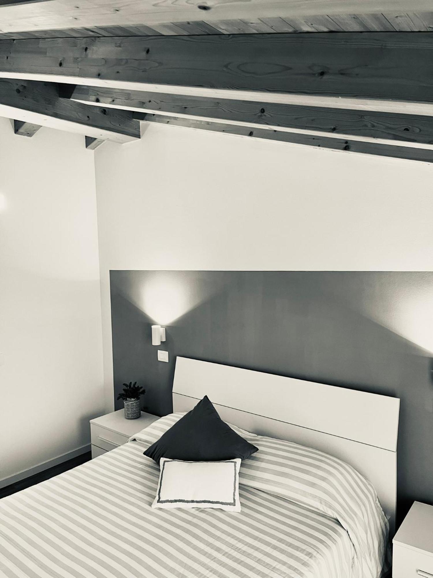 Villavecchia Castegnero Oda fotoğraf
